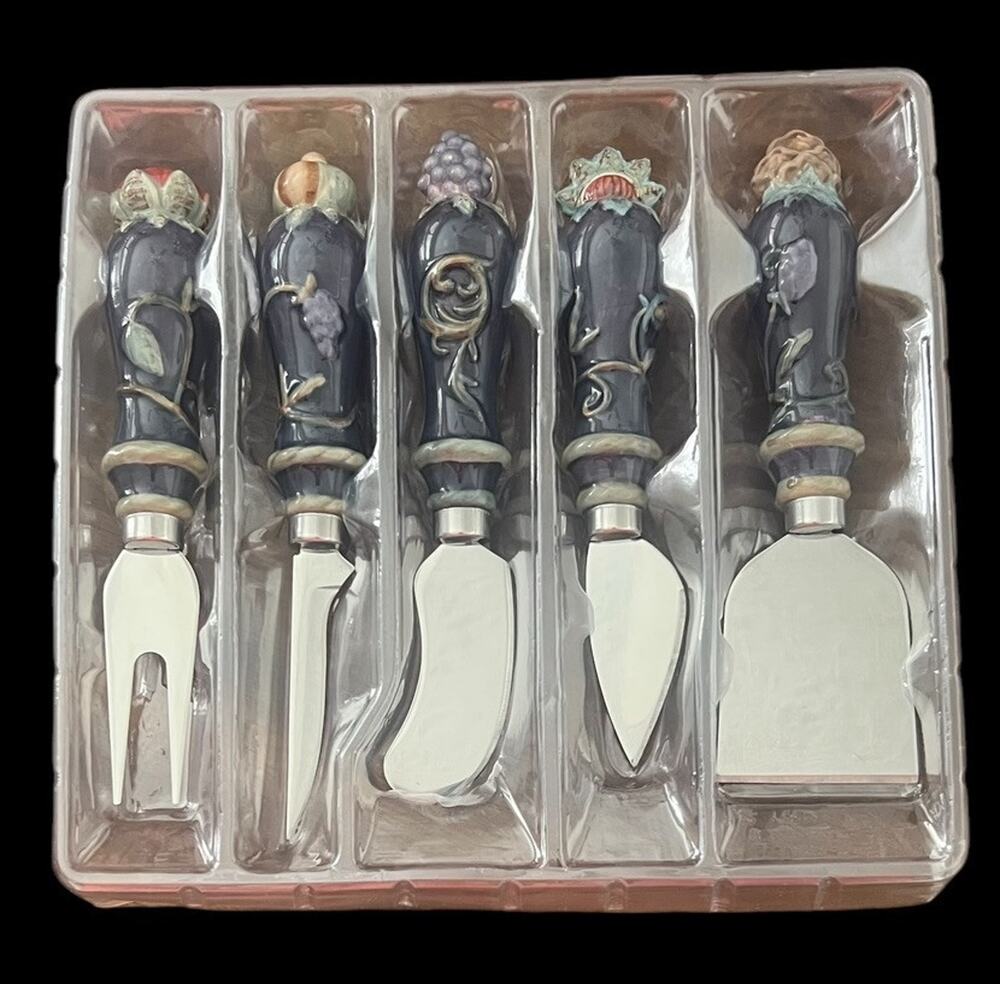 NEW Vintage Set Of 5 Cheese Knives With Ceramic Vegetable Charcuterie Board